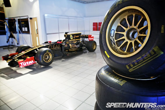 Black and Gold and Green: Lotus F1 Factory Tour