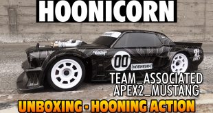 Video: Team Associated Apex2 Hoonicorn Ford Mustang Unboxing & Action